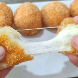 Mozzarella Cheese Ball (4 Balls)