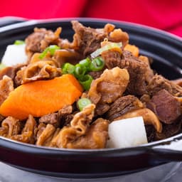 麻辣牛腩煲 Beef Stew With Spicy Sauce