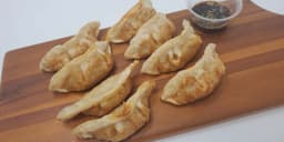 Fried Dumplings (8 Pcs)