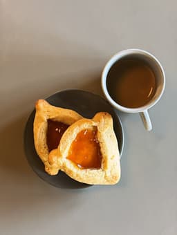 'Macaron Milieu' Hamantaschen Apricot